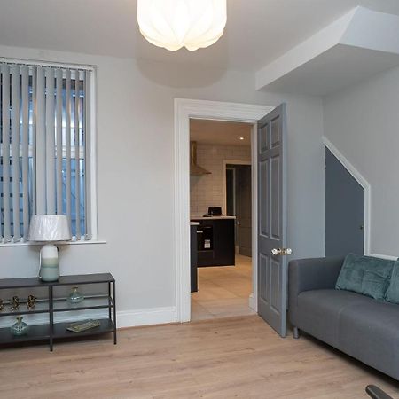1 Bdr Apartment At Queens Uni By Belfast City Breaks Exterior photo